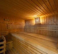 18 sauna 3.jpg