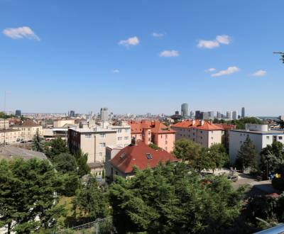 Kiadó 3 szobás lakás, 3 szobás lakás, Bratislava - Staré Mesto, Szlová