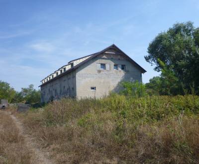 Eladó Épület, Épület, Senec, Szlovákia