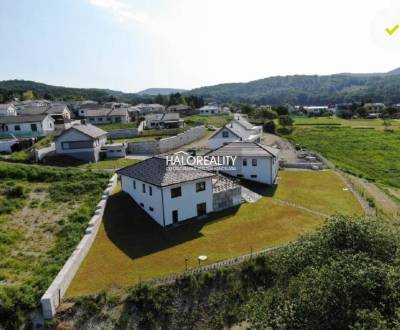 Eladó Családi ház, Žiar nad Hronom, Szlovákia