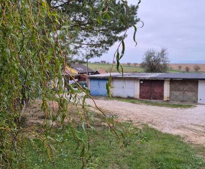 Eladó Garázsok, Garázsok, Rekreačná ulica, Piešťany, Szlovákia