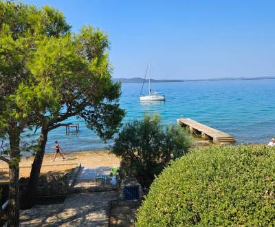 HORVÁTORSZÁG - Ház kiváló helyen, 1. sor a tengertől - DIKLO, ZADAR