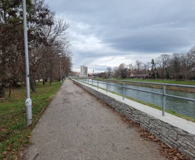 Eladó Családi ház, Családi ház, Nitra, Szlovákia