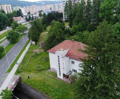 Kiadó Családi ház, Családi ház, Sládkovičova, Banská Bystrica, Szlovák