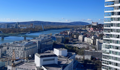 4 szobás lakás, Landererova, kiadó, Bratislava - Staré Mesto, Szlováki