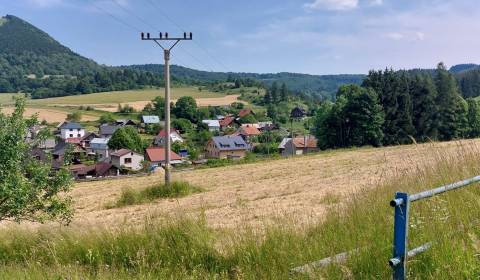 Grundstück in Čičmany, geeignet für den Bau einer Freizeitanlage