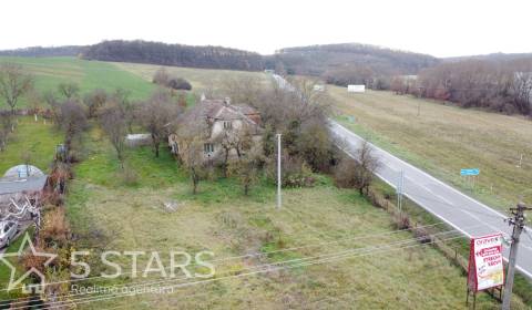 Eladó Családi ház, Családi ház, Svinná, Trenčín, Szlovákia