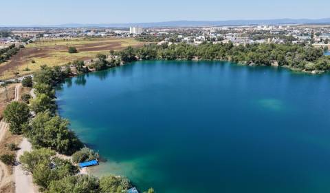 Eladó Lakóházak építése, Lakóházak építése, Récka, Senec, Szlovákia