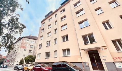 Eladó 2 szobás lakás, 2 szobás lakás, Povraznícka, Bratislava - Staré 
