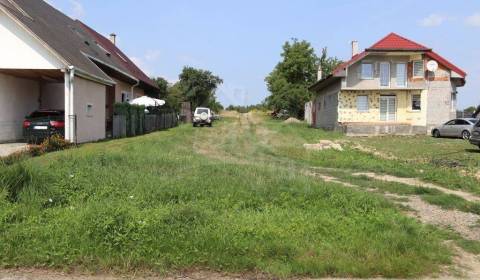 Eladó Mezőgazdasági és erdei telkek, Mezőgazdasági és erdei telkek, Vr