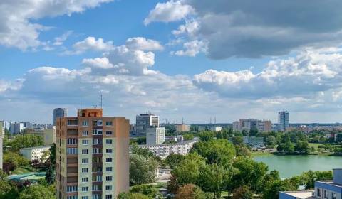 Eladó 3 szobás lakás, 3 szobás lakás, Sabinovská, Bratislava - Ružinov