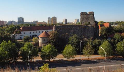 Eladó 2 szobás lakás, 2 szobás lakás, Levice, Szlovákia