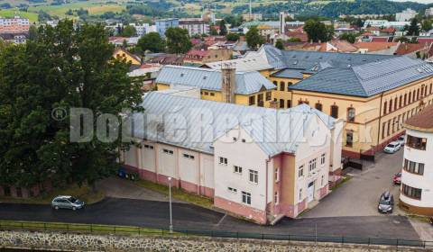 Eladó Üzlethelység, Üzlethelység, Nábrežie Dukelských hrdinov, Brezno,