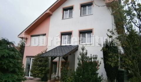 Eladó Apartmanok, Apartmanok, Nové Zámky, Szlovákia