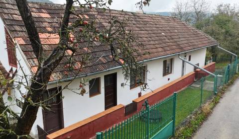 Eladó Családi ház, Családi ház, Trenčín, Szlovákia