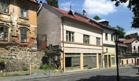 Eladó Családi ház, Családi ház, Banská Štiavnica, Szlovákia