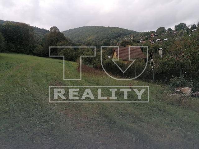 Horné Srnie Építési telek eladó reality Trenčín