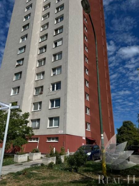 Predaj 3 izbový byt, Bratislava - Dúbravka, Drobného