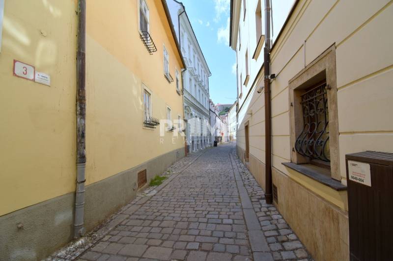 Bratislava - Staré Mesto 3 szobás lakás kiadó reality Bratislava - Staré Mesto