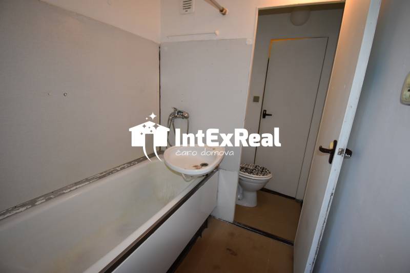 Veľký 2 i. byt,  71,22 m², balkón, komora, pivnica, SNP Galanta, viac na: /https://reality.intexreal.sk/