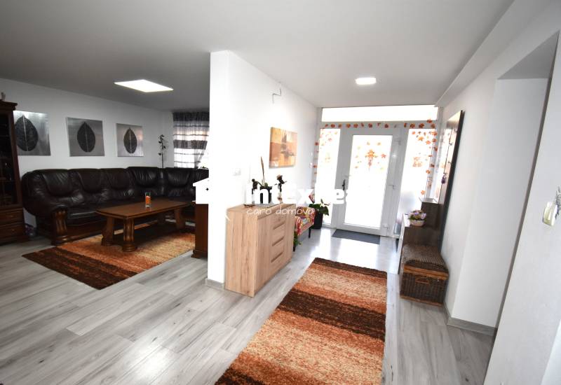 Veľkorysé 4 izb.,bývanie, ÚP 103,49 m², pozemok 378 m²,Trhová Hradská