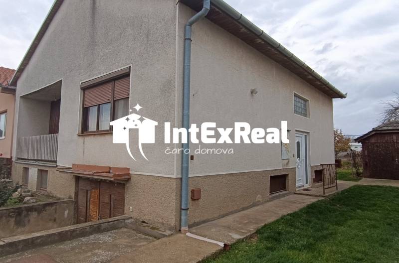 Rodinný dom v srdci obce, predaj,  Veľké Úľany, viac na: https://reality.intexreal.sk/